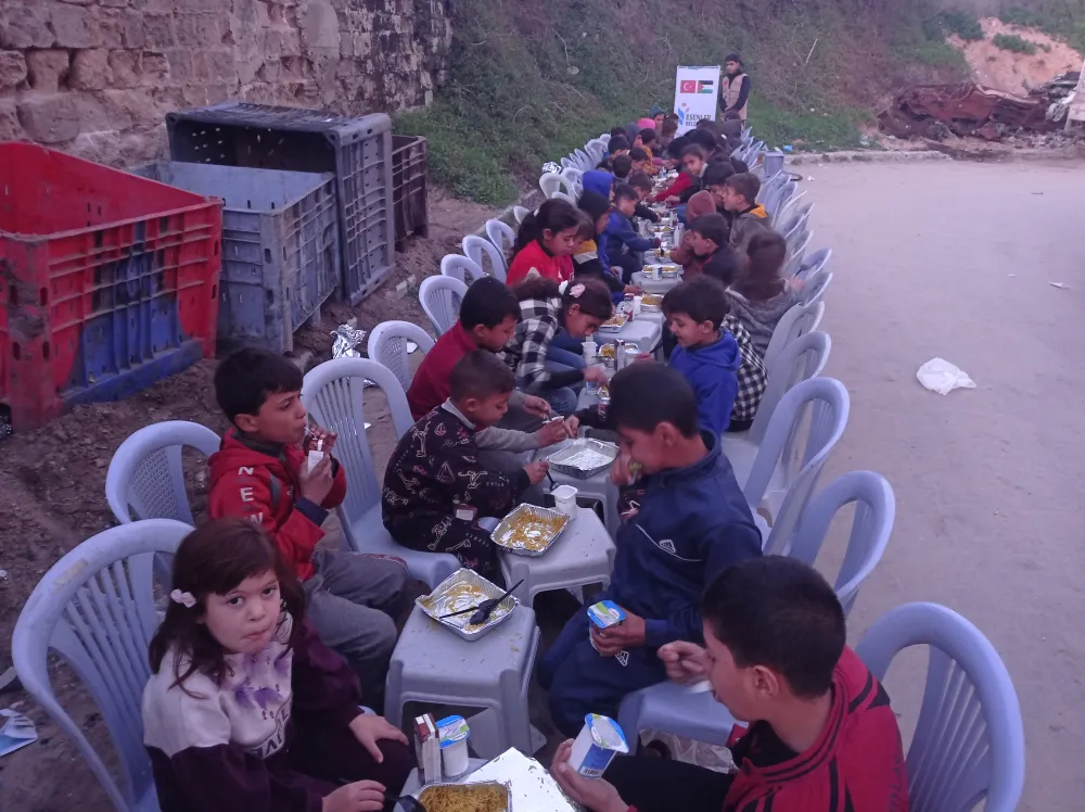 Esenler Belediyesi’nin Geleneksel ‘Çocuk İftarı’ Bu Yıl Gazze’de Gerçekleşti