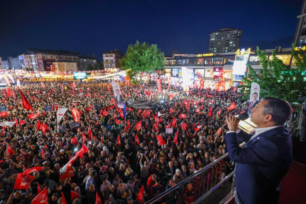 Esenlerde Konuşan Özel; Emekli ve asgari ücretliye zam istedi ve 