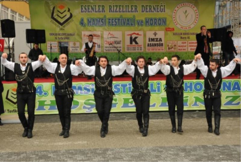 Esenler Hamsi ve Horon Festivalinde Bulustu