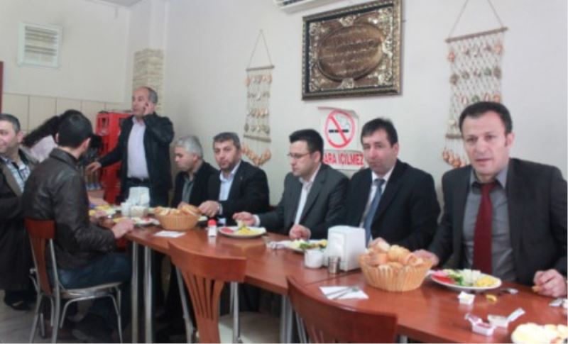 Kirsehirliler ?den Derneklere Kahvalti