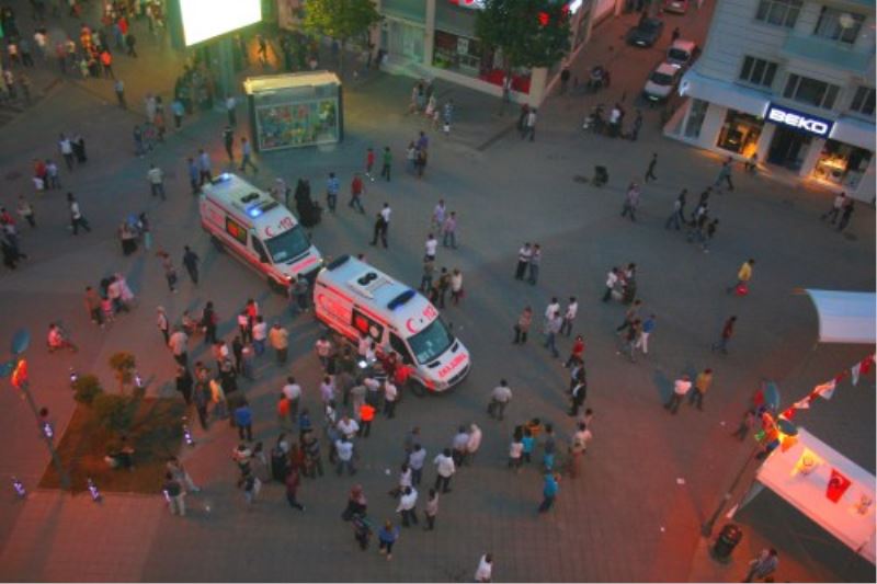 Belediye Çadirina Esnaf Protestosunda Kavga