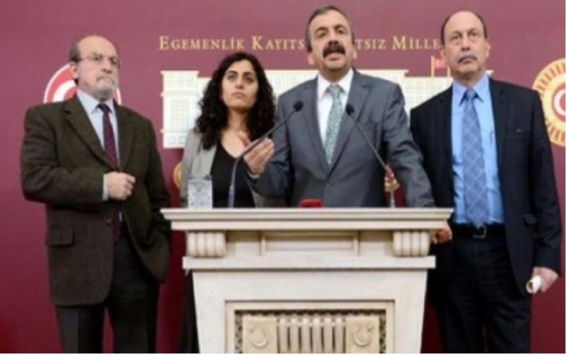 HDP adaylarini açikliyor! Istanbul`da Sirri Süreyya Önder