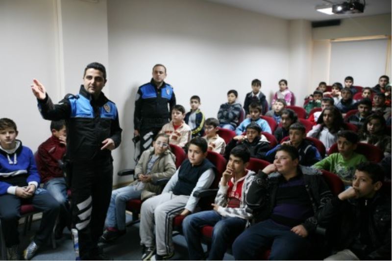 Polis Olmak Isteyenlere Yol Haritasi