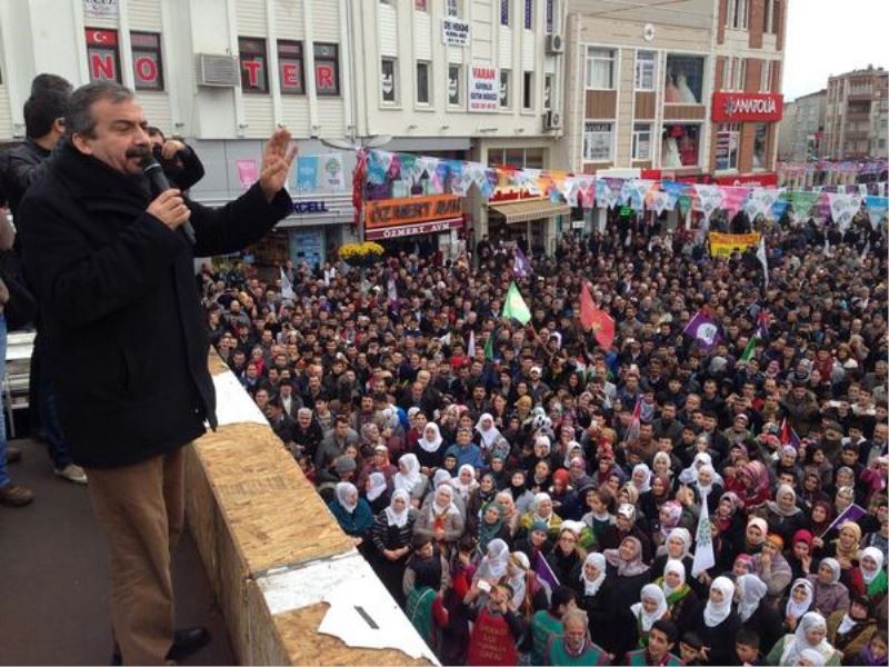 16 Mart Halepçe ve Beyazit katliamlari anildi