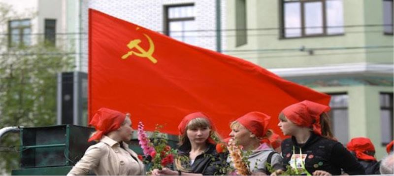 Ukrayna`da komünistleri parlamentodan attilar