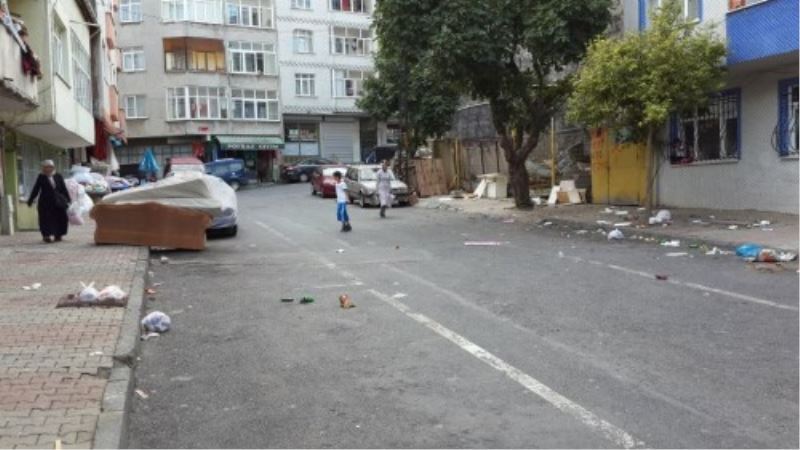 Gaziosmanpasa`da Çöpler Halkin Sagligini Tehdit Ediyor