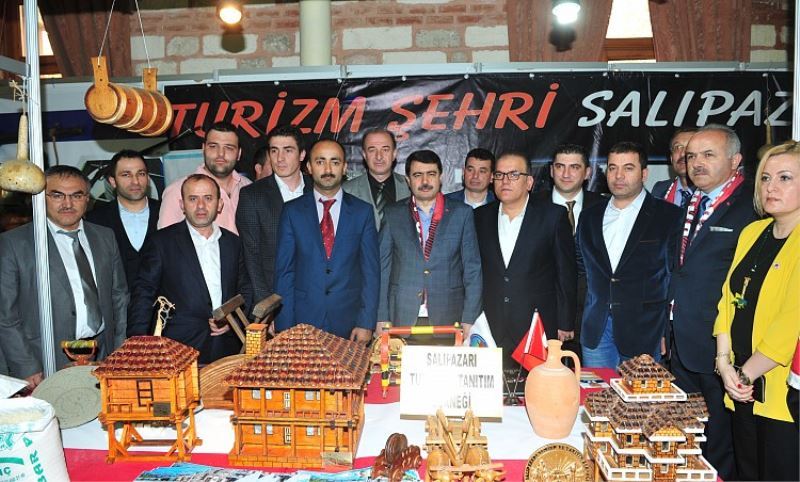 FESHANE`DE SAMSUN GÜNLERI YOGUN ILGI GÖRÜYOR